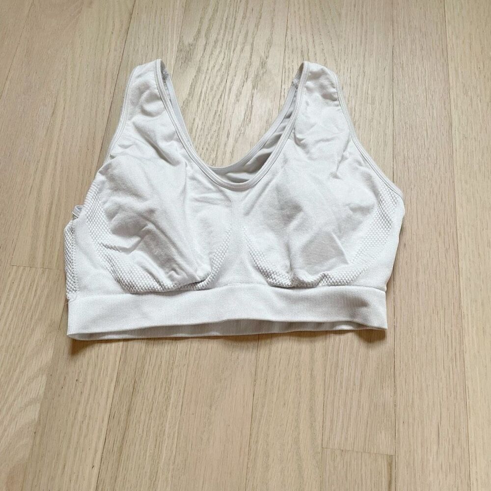 BUY 1 GET 1 FREE white sewn in cup bra lounge sport medium